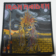 IRON MAIDEN - Iron Maiden - 10,2 cm x 10,7 cm - Patch